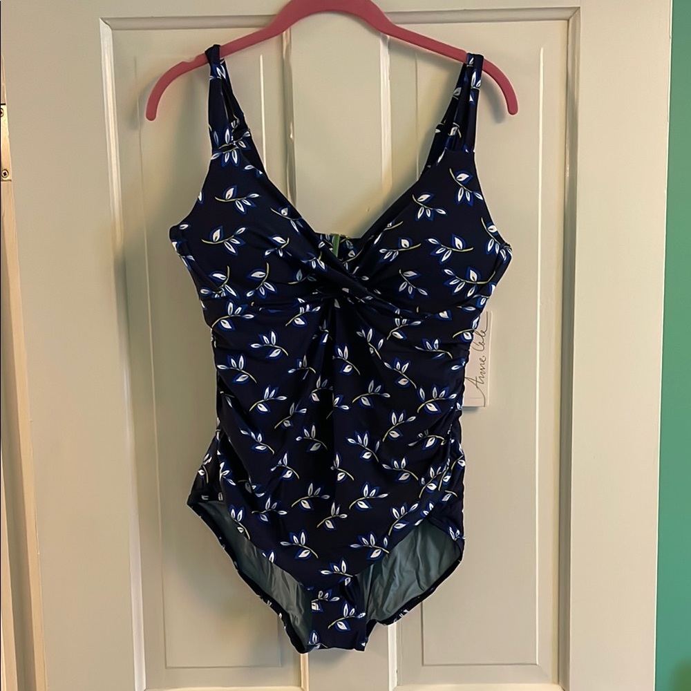 NWT Anne Cole Navy Blue Floral Swimsuit